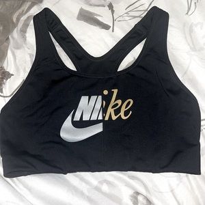 Black Nike Sports Bra ✨Never Worn✨